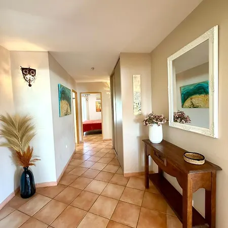 Villa Maison Elegante A Avec Vue