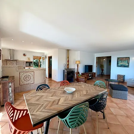Maison Elegante A Avec Vue *