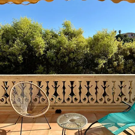 Maison Elegante A Avec Vue